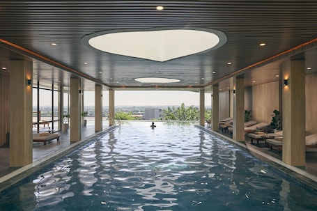 Indoor pool, outdoor pool, free cabanas, pool umbrellas