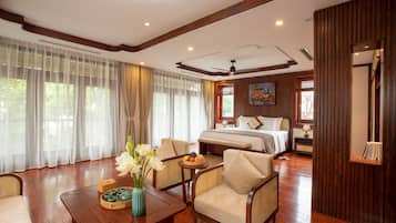 Suite Double | Premium bedding, down comforters, memory foam beds, minibar