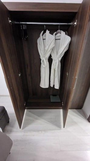 Classic-Zimmer | Minibar, Zimmersafe, Verdunkelungsvorhänge, Bügeleisen/Bügelbrett