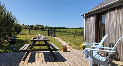 Contemporary converted barn, rural location very close to the coast and Falmouth