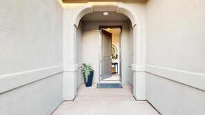 Townhome, 3 Bedrooms | Interior entrance