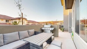 Townhome, 3 Bedrooms | BBQ/picnic area