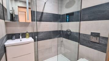 風筒、提供毛巾