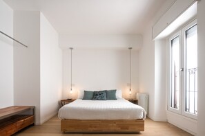 Bügeleisen/Bügelbrett, kostenloses WLAN, Bettwäsche