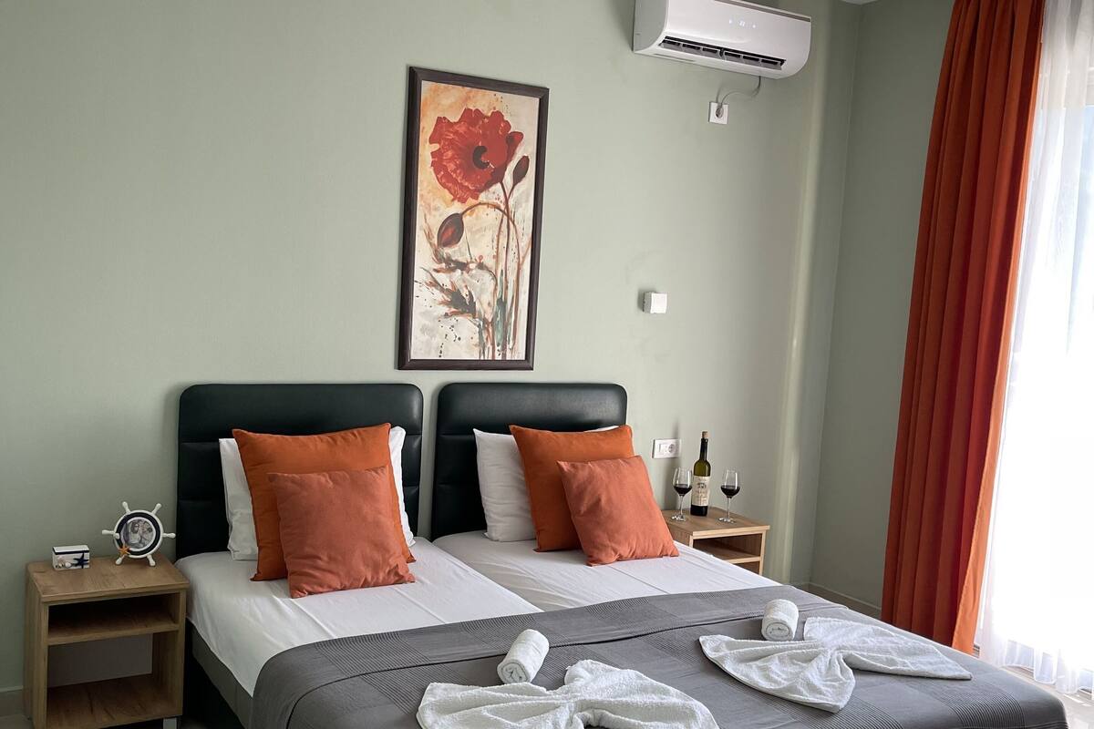 Studio phong cách cổ điển, 2 giường đơn | Truy cập Internet không dây miễn phí, bộ trải giường