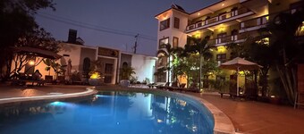 The moon kampot boutique 