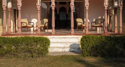 Shahpura Abhaneri Resort