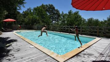 Piscine extérieure, piscine chauffée