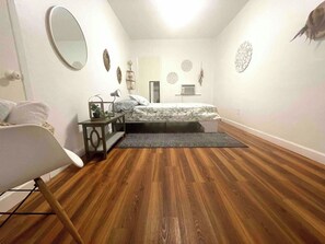 1 bedroom, iron/ironing board, free WiFi, bed sheets