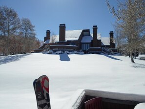 Property grounds - Park City 3 BD w/ Hot Tub and Pool Access located at the base of PCMR (Park City)