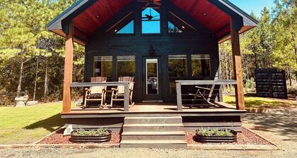 KING BED! Private trails! Cabin 12 acres! Firepit!