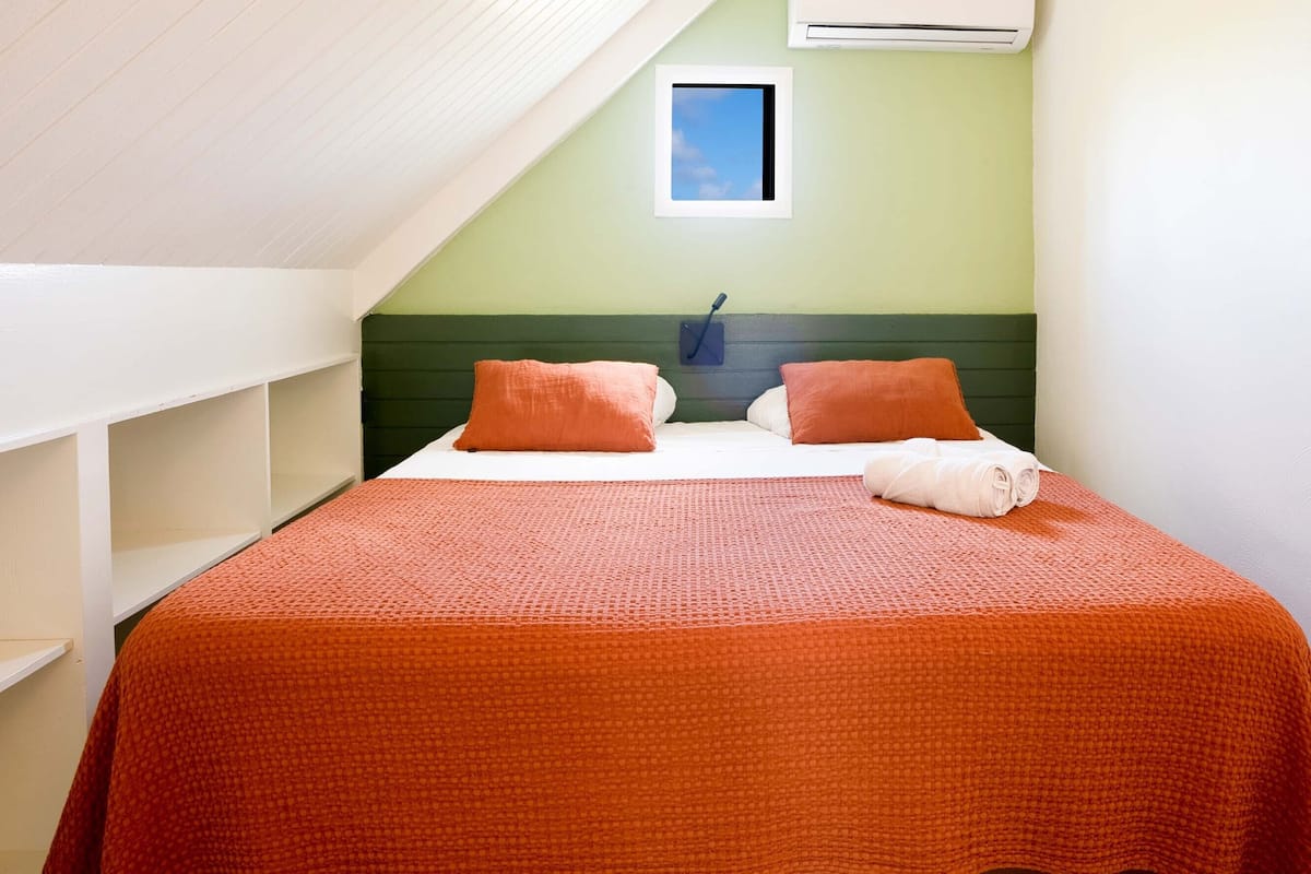 1 habitación, wifi gratis y ropa de cama
