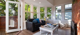 Homestead - Picturesque home in an ideal location