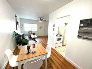 Interior - Apartment in the Heart of Calle 8 w/ Parking (Miami)