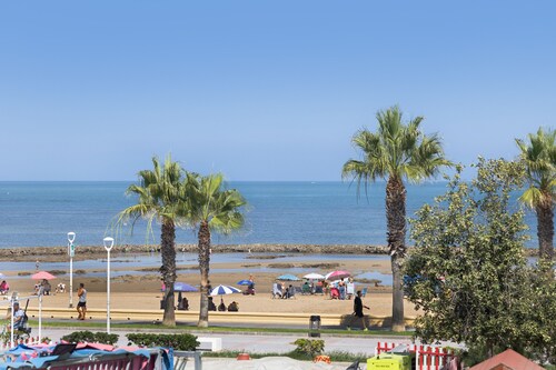 Apartment "Chipiona, Cruz del Mar 1ª Línea" with Sea View, Terrace & Wi-Fi