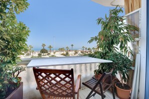 Property grounds - Apartment "Chipiona, Cruz del Mar 1ª Línea" with Sea View, Terrace & Wi-Fi (Chipiona)
