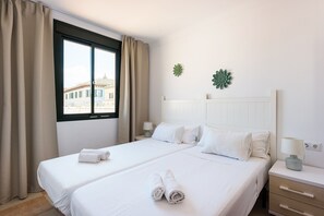 4 quartos, ferros/tábuas de passar roupa, Wi-Fi de cortesia