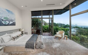 3 makuuhuonetta, silitysrauta/-lauta, internet, vuodevaatteet