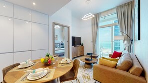 Classic Apartment | In-room dining - Studio One 2101 (Dubai)