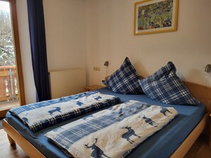 1 chambre, lit parapluie, Wi-Fi, draps fournis
