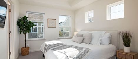 3 bedrooms, iron/ironing board, travel cot, WiFi