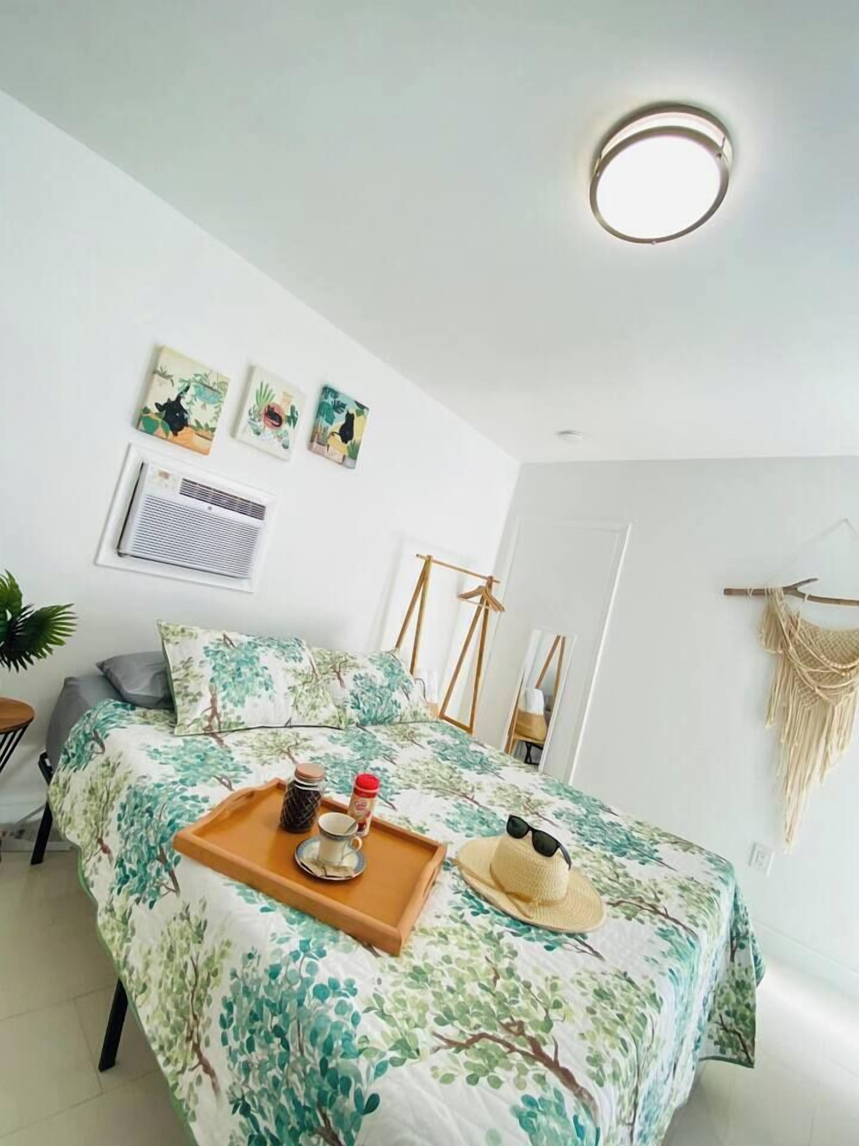 1 bedroom, desk, iron/ironing board, free WiFi