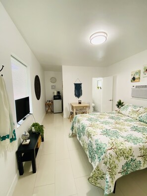 1 bedroom, desk, iron/ironing board, free WiFi