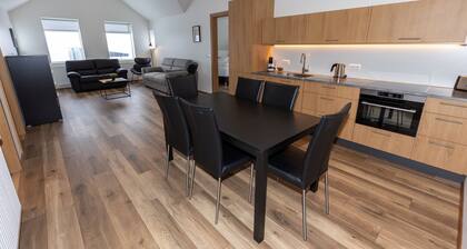 Hrimland Guesthouse DT 2br apt.