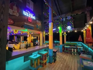 Bar (in der Unterkunft)