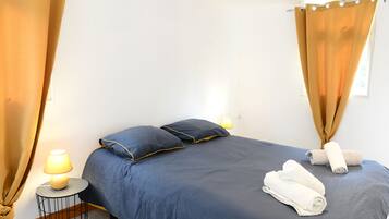 1 bedroom, iron/ironing board, bed sheets