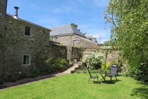Outdoor dining - 1 Bed in Totnes (oc-bcbove) (Broadhempston)