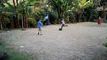 Children’s play area – outdoor