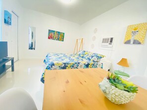 1 غرفة نوم ومكتب ومكواة/لوح كي وواي فاي مجانًا