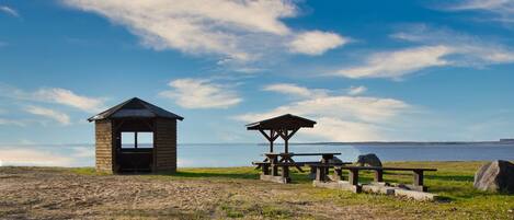 Beach nearby, sun loungers