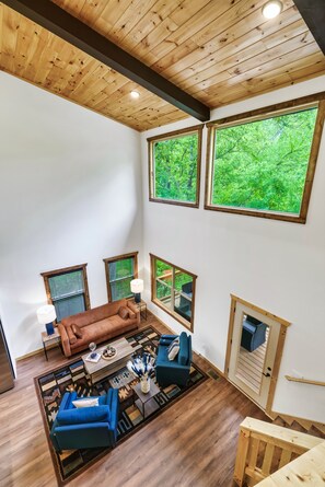 Smart TV, fireplace, video games