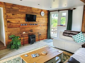 Living area - 1 bedroom accommodation in Callington (Callington)