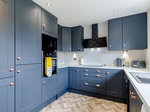 Dishwasher, highchair