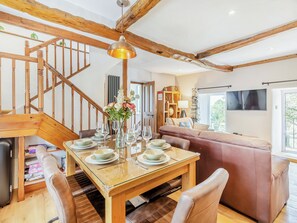 Dining - 3 bedroom accommodation in Ingleton (Ingleton)