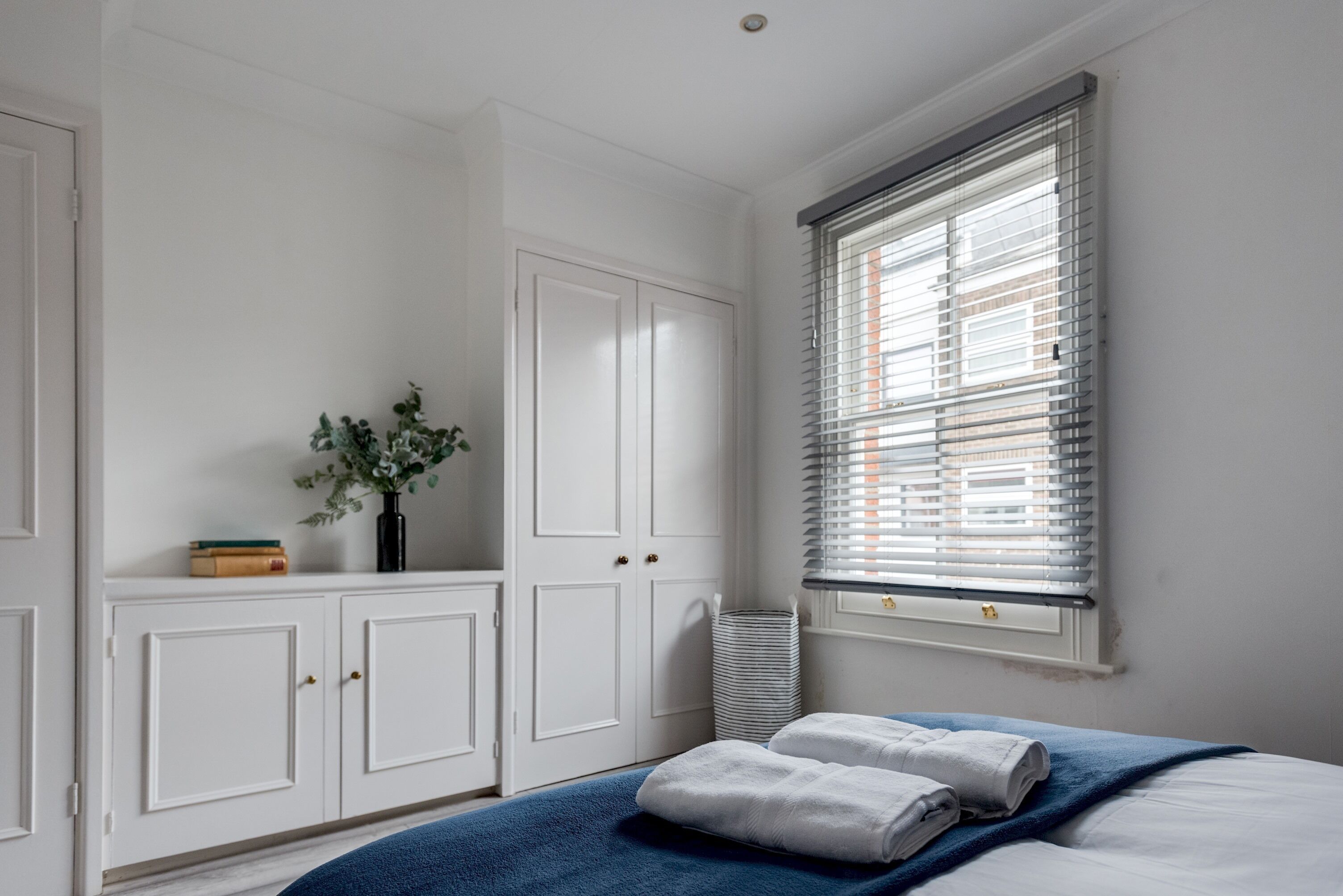 2 室のベッドルーム、デスク、アイロン / アイロン台、WiFi (無料)