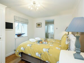 4 bedrooms, free WiFi, bed sheets