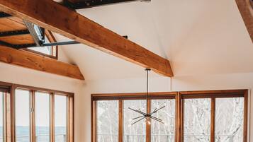 智能电视、壁炉