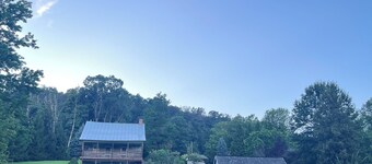 Minutes to Ski Liberty and Gettysburg.  Historic farmhouse, gorgeous views.