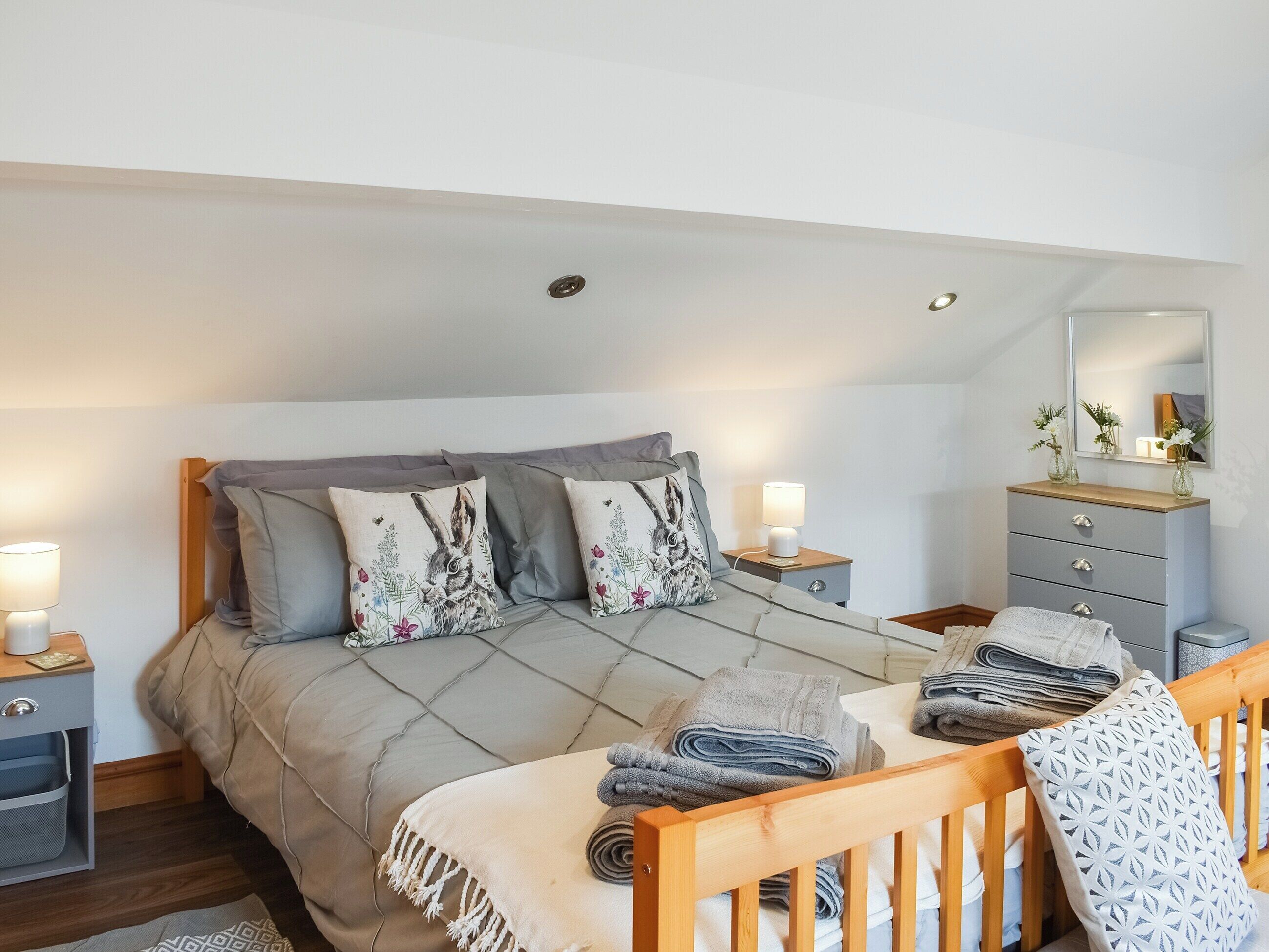 3 makuuhuonetta, ilmainen Wi-Fi, vuodevaatteet