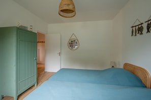 4 bedrooms, free WiFi, bed sheets - Les Roches Plates - Maison familiale avec vue mer (Fréhel)