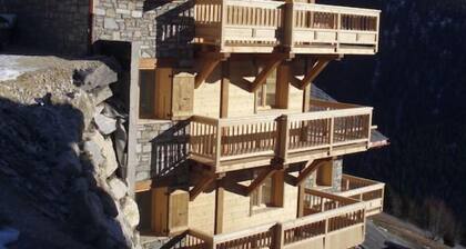 Recent typical chalet, south-facing terrace, breathtaking VIEW of the Tarentaise Valley