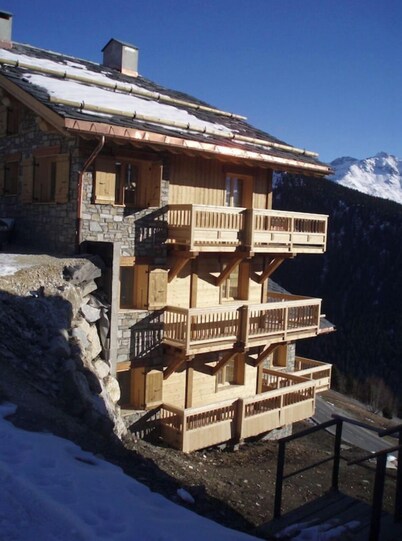 Recent typical chalet, south-facing terrace, breathtaking VIEW of the Tarentaise Valley
