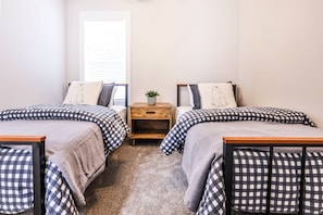 3 bedrooms, iron/ironing board, Internet, bed sheets