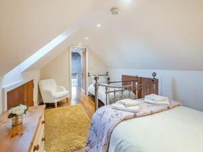 2 bedrooms, free WiFi, bed sheets