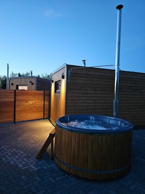 室外 SPA 浴池