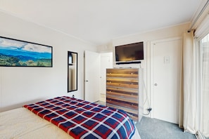 2 bedrooms, Internet, bed sheets